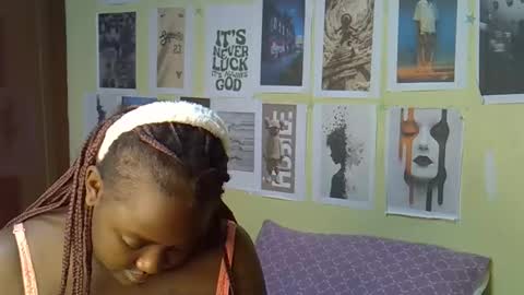 sexxykaree online show from April 25, 2:25 pm
