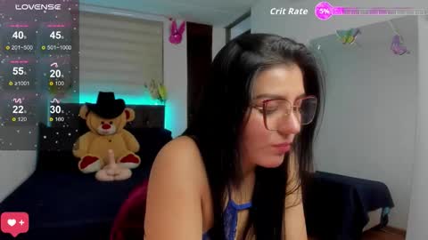 Snapshot of sexy_3512 chatting on October 23, 1:22 am LUXURY online show from October 23, 1:22 am