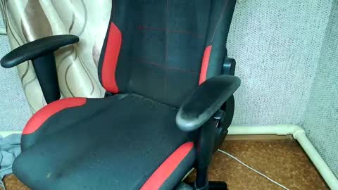 Jessica  Face only in pvt or in snapchat Dont ask more.... online show from October 10, 7:41 pm