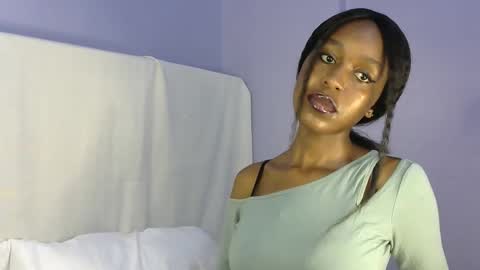 kiki online show from October 29, 9:35 am