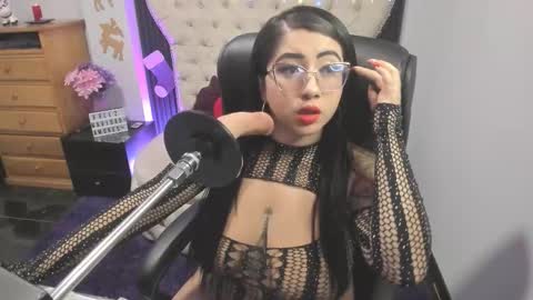  C R I S T A L  online show from December 4, 6:37 am