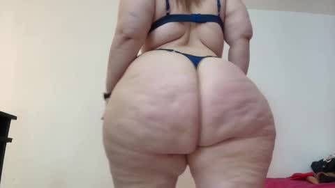 Snapshot of sexy_curvi chatting on December 11, 4:52 pm karla           instagram  online show from December 11, 4:52 pm