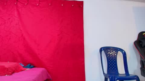 Snapshot of sexy_curvi chatting on September 16, 4:37 pm karla           instagram  online show from September 16, 4:37 pm