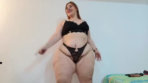 Snapshot of sexy_curvi chatting on February 20, 5:09 pm karla           instagram  online show from February 20, 5:09 pm