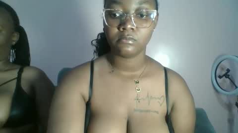 sexy_helle online show from April 16, 7:19 am