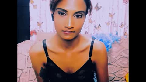 sexy_indian0009 online show from November 10, 9:21 pm