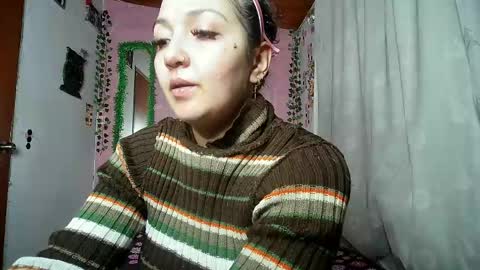 sexy lolas online show from April 1, 5:52 am