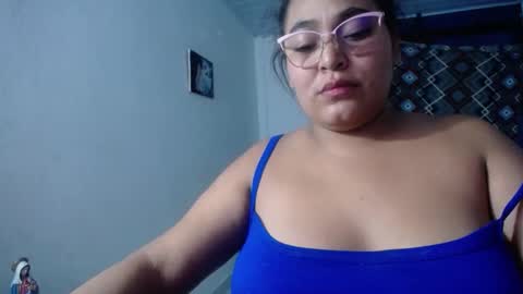 Snapshot of sexy_love_15 chatting on October 25, 7:16 am SIRENA LOVE online show from October 25, 7:16 am