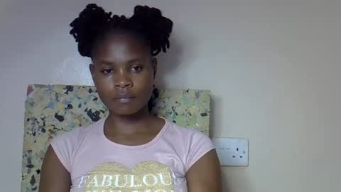 Molyne online show from March 26, 3:36 pm