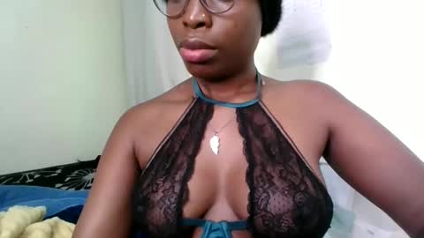 Snapshot of sexy_tatty2 chatting on September 13, 5:21 pm sexy_tatty2 online show from September 13, 5:21 pm