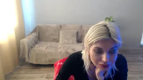 sexybeatriice online show from March 30, 9:09 am