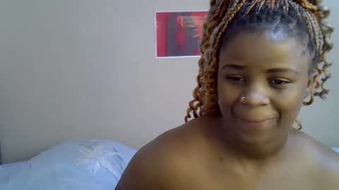 sexycecile33 online show from April 28, 12:31 pm