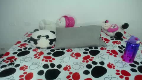 viole online show from December 24, 12:44 pm