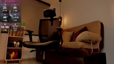 katalina larson online show from February 11, 2:25 am