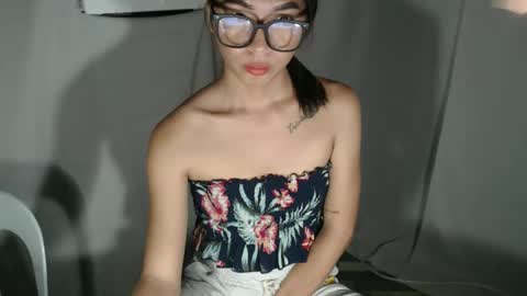 Laylia3 online show from October 29, 7:01 am