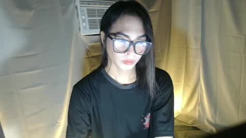 Laylia3 online show from November 6, 10:10 am