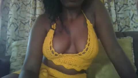 sexylilly241081 online show from May 14, 8:31 am