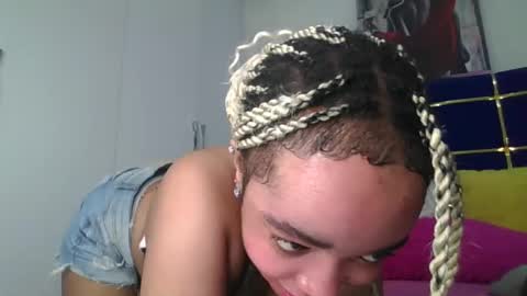 mel online show from April 3, 1:53 pm