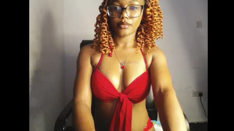 Darkskinned Rae online show from April 9, 10:15 pm