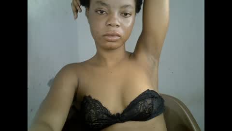 sexyxpeach online show from June 24, 11:59 pm