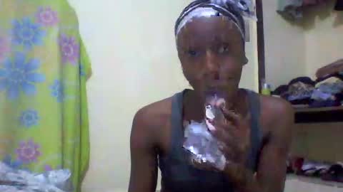 Mel online show from December 17, 4:43 pm