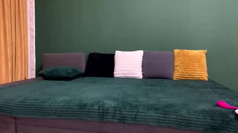 Sexycouple online show from February 24, 4:47 am