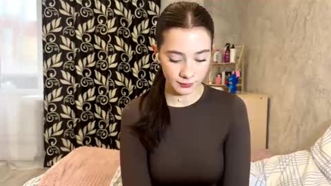 Lara online show from December 14, 7:36 am