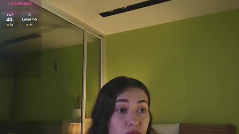 Snapshot of shamahasla chatting on October 17, 12:47 am Sade online show from October 17, 12:47 am