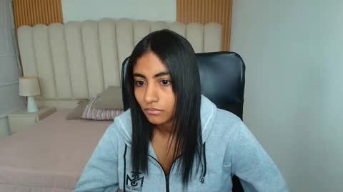 shanelle online show from February 4, 6:49 am