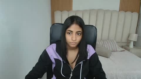 shanelle online show from April 9, 6:19 am