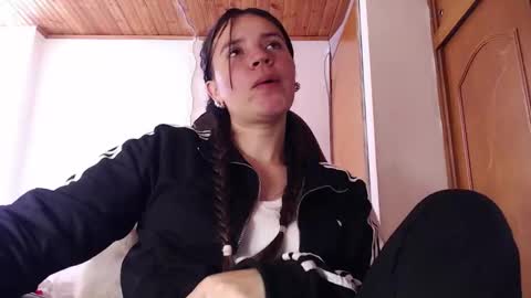 shanel_lozano online show from February 4, 8:01 pm