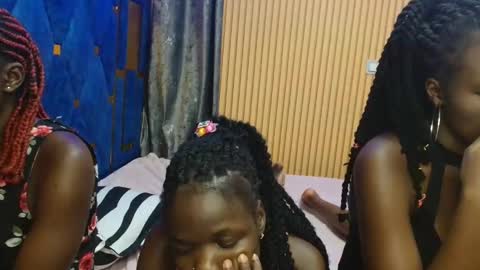 Shaniz online show from November 26, 6:09 pm