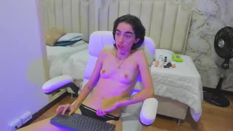 Shantal online show from October 22, 4:39 am