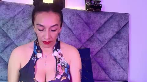 shantey online show from October 16, 3:36 pm