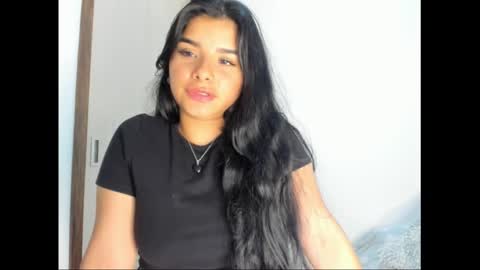 Snapshot of shara_jones chatting on February 18, 5:53 am Sara online show from February 18, 5:53 am