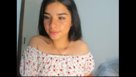 Snapshot of shara_jones chatting on February 28, 5:48 am Sara online show from February 28, 5:48 am