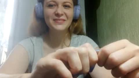 Annie online show from September 29, 8:19 am