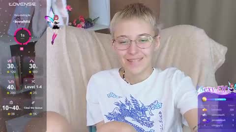 Snapshot of sharli_rose chatting on February 24, 4:04 pm Sharli online show from February 24, 4:04 pm