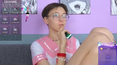 Snapshot of sharli_rose chatting on January 20, 4:01 pm Sharli online show from January 20, 4:01 pm