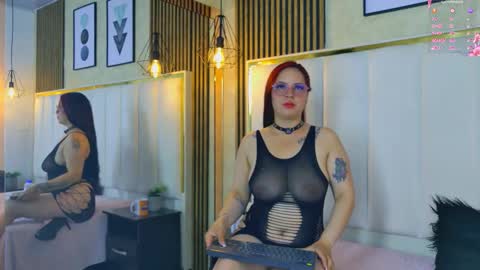 Sharlot  online show from March 12, 5:32 am