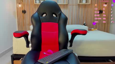 sharon fennel  online show from November 5, 1:49 pm