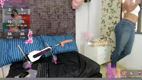 sharoncute16 online show from December 15, 9:09 pm