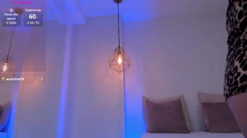 Snapshot of shatall_rouge chatting on October 8, 11:42 pm Shantall online show from October 8, 11:42 pm