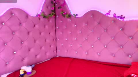 sheilly_brown online show from May 20, 7:11 pm