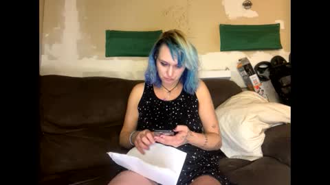 Snapshot of shelbybaby01 chatting on January 10, 8:48 pm Shelby holes online show from January 10, 8:48 pm