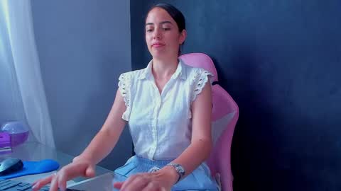 .. Sherilk .. online show from February 9, 4:07 pm