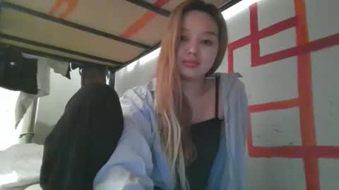 SherrylShaw online show from February 25, 10:19 pm