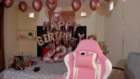  kendal  online show from February 10, 1:33 pm