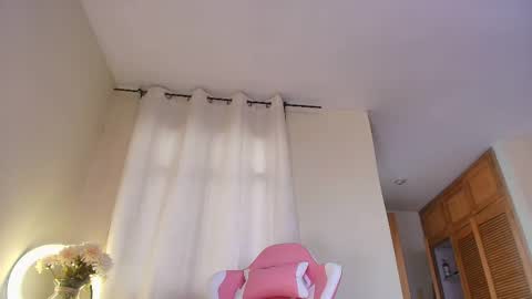  kendal  online show from October 17, 5:16 pm