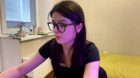 Marie online show from June 4, 3:16 pm